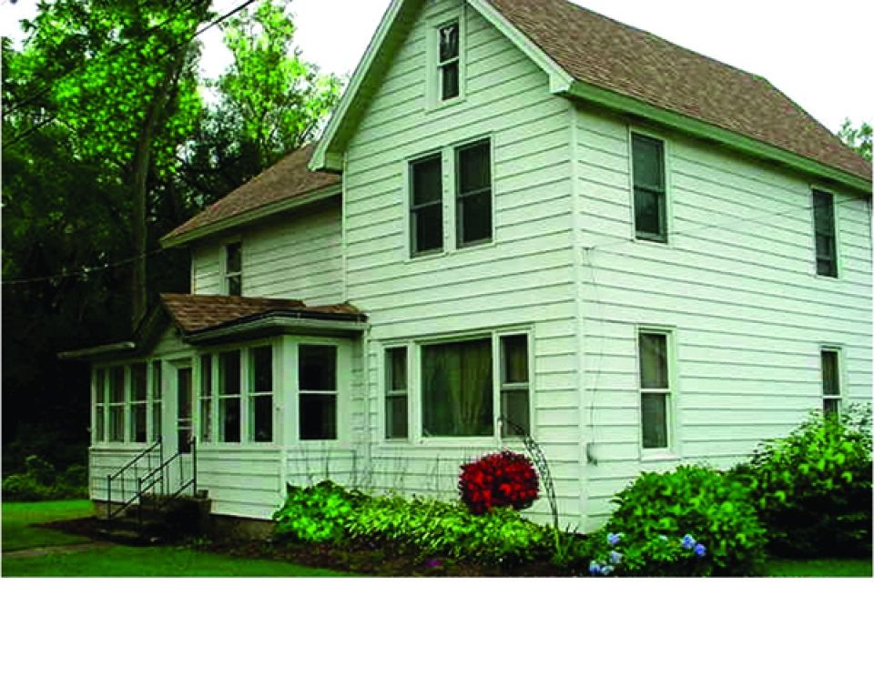 Outside view of Willow Creek Cottage