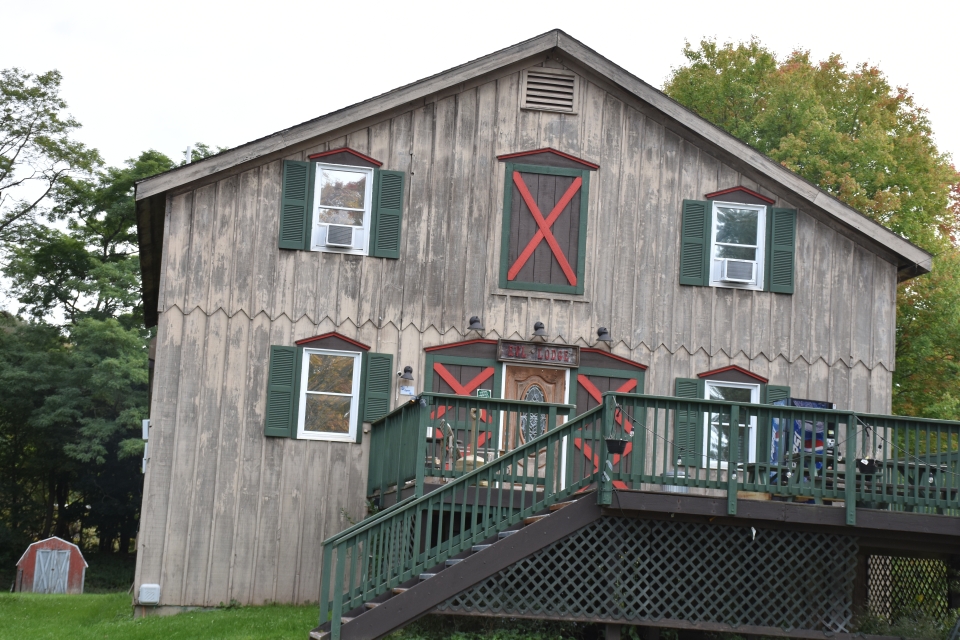 Outside view at EVL Lodge