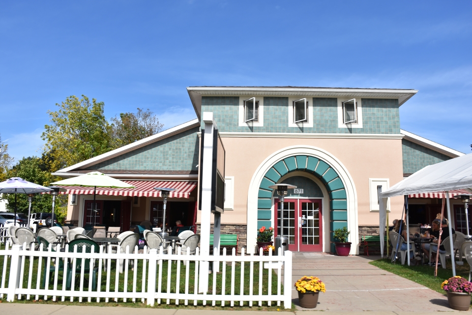 Outside view of Napoli's in Olean