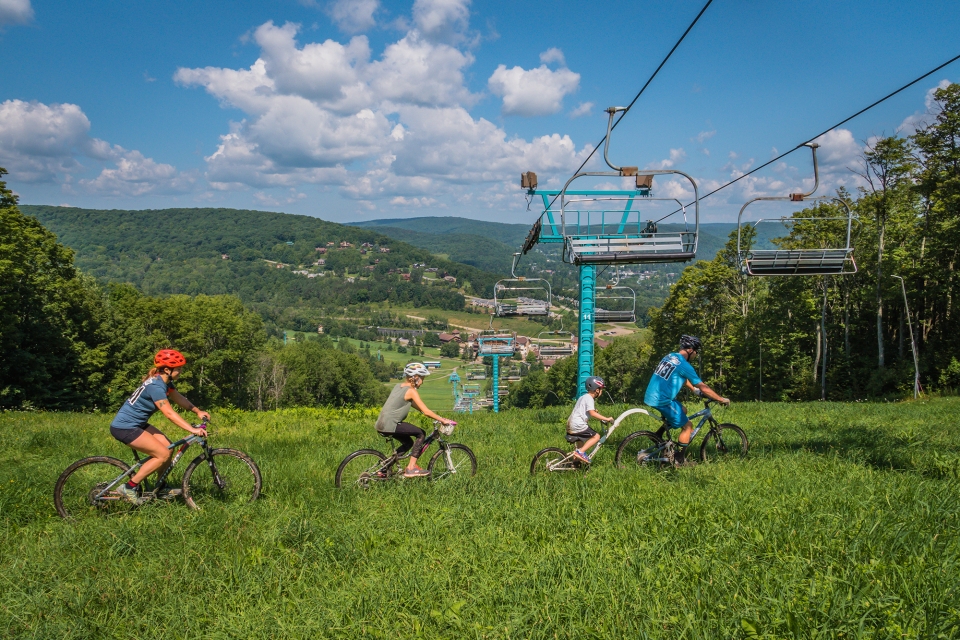 Family biking at Holiday Valley