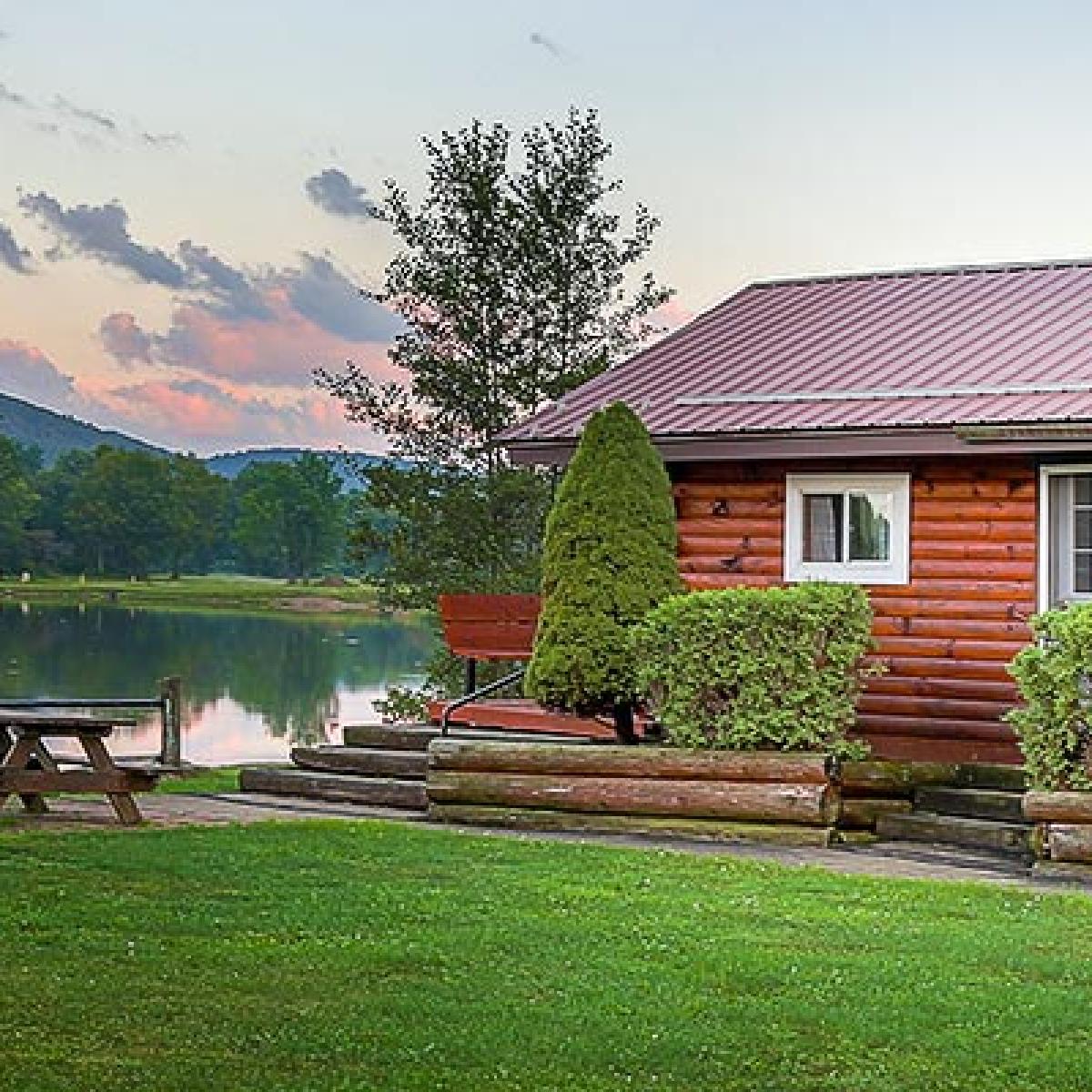 Cabins at Mystic Water Resort