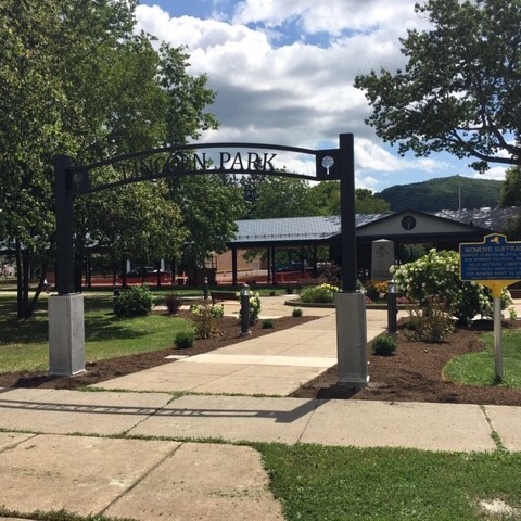 An entry way at Lincoln Park in Olean, NY