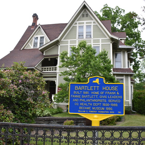 Outside of the Fannie Bartlett House